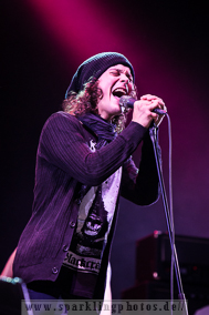 Preview : Love Metal is back - HIM auf Tour mit aktuellem Album "Tears On Tape"